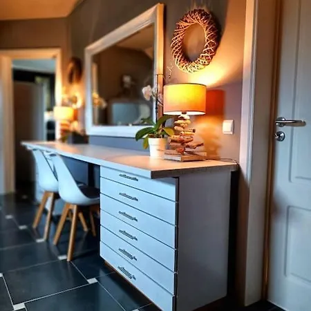 Le Bain Des Hirondelles 3*